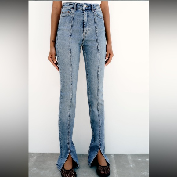 ZARA Split Hem Jeans - Picture 2 of 9